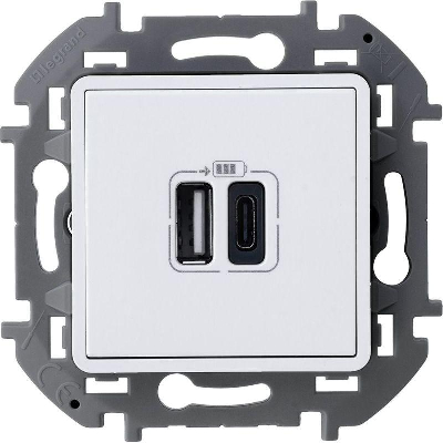 Устройство зарядное Inspiria с 2-мя USB разьемами A и C 240В/5В 3000мА бел. IEK 673760